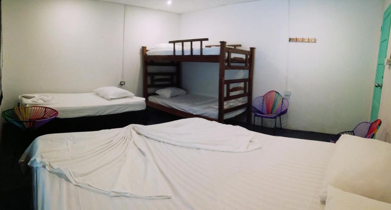 לינה וארוחת בוקר אל סאינו Camping Castilletes Parque Tayrona מראה חיצוני תמונה
