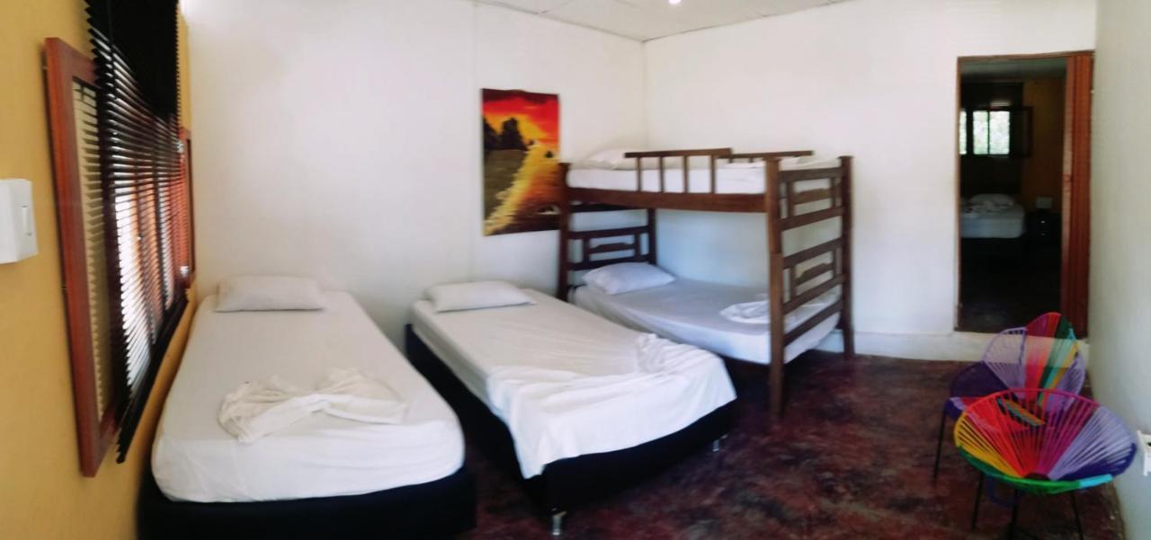לינה וארוחת בוקר אל סאינו Camping Castilletes Parque Tayrona מראה חיצוני תמונה